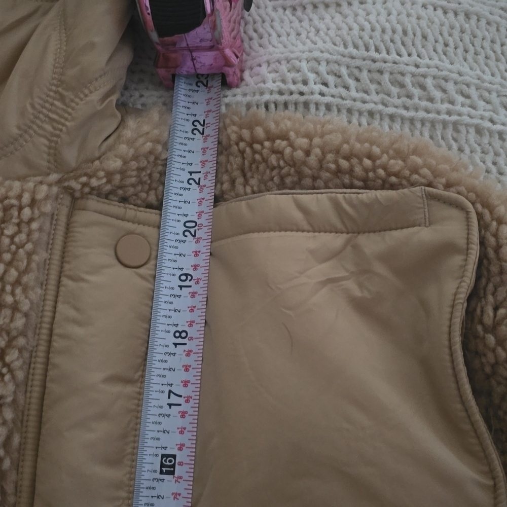 Athleta New  Tan Puffer Jacket - Picture 4 of 7